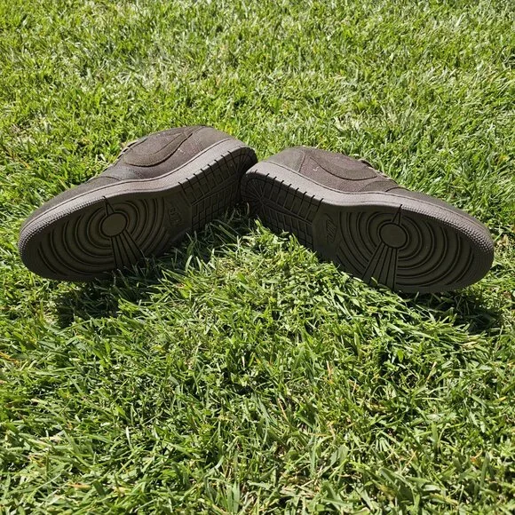 Jordan 1 Travis Scott - Velvet Brown - Size 13 - Picture 5 of 7